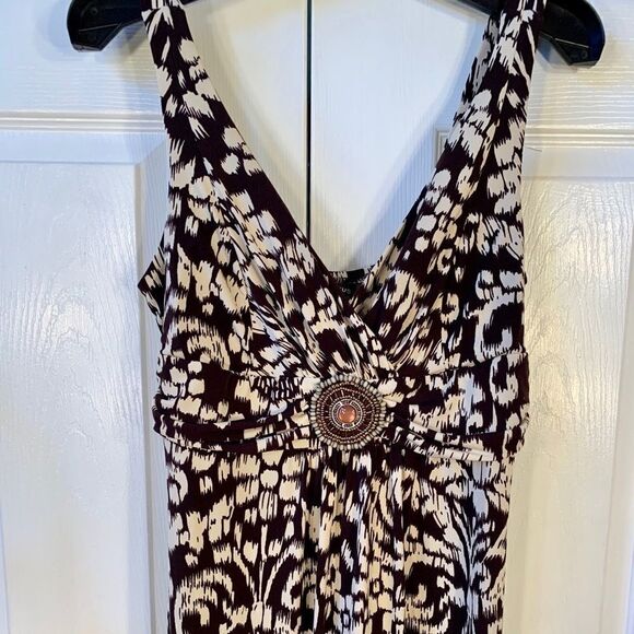 BROWN AND CREAM SLEEVELESS DRESS w BEADED CENTER - Picture 3 of 8